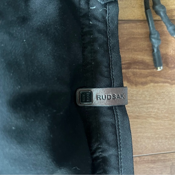 RUDSAK Women's Moda Black Puffer Coat - Picture 6 of 17